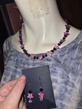 Artisan Glass Purple And Black Swirl Star And Black Bead Necklace And Earrings